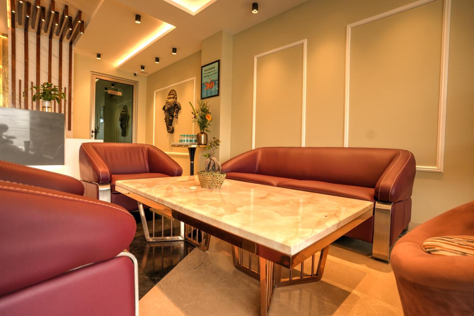 Rj Hotel - Managed By Atithi House 大诺伊达 外观 照片