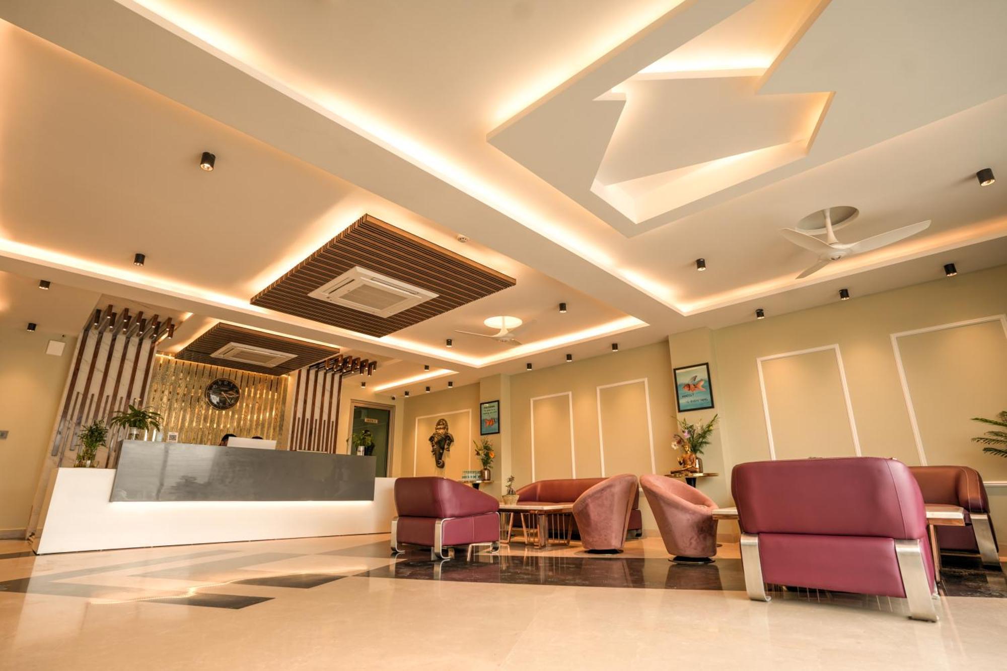 Rj Hotel - Managed By Atithi House 大诺伊达 外观 照片